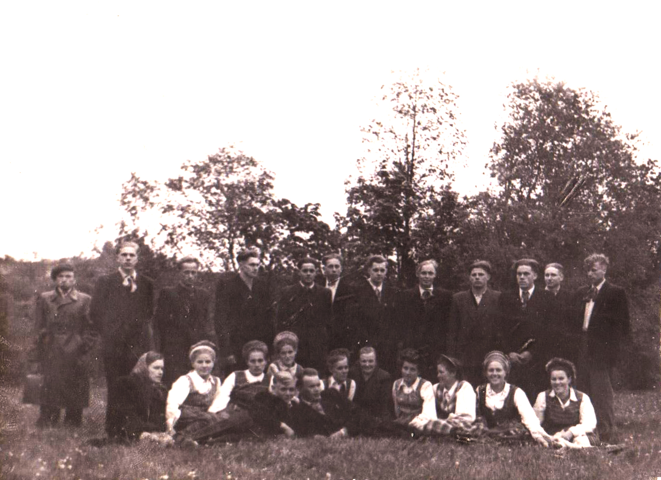 Dainų šventėje ant Dievyčio kalno Tūbiniškiai apie 1965 m