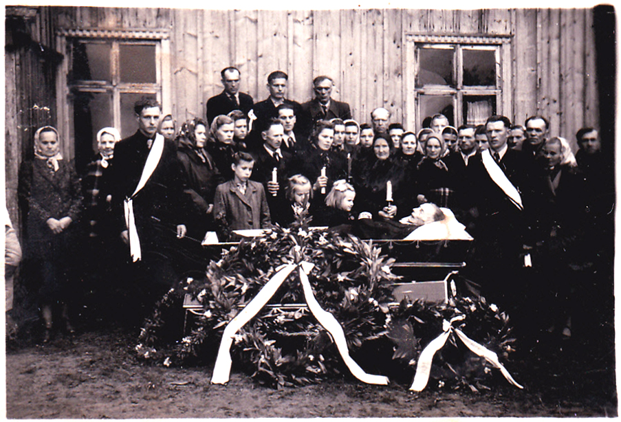 Jono_Rimkaus_laidotuvės_apie_1958_m.jpg
