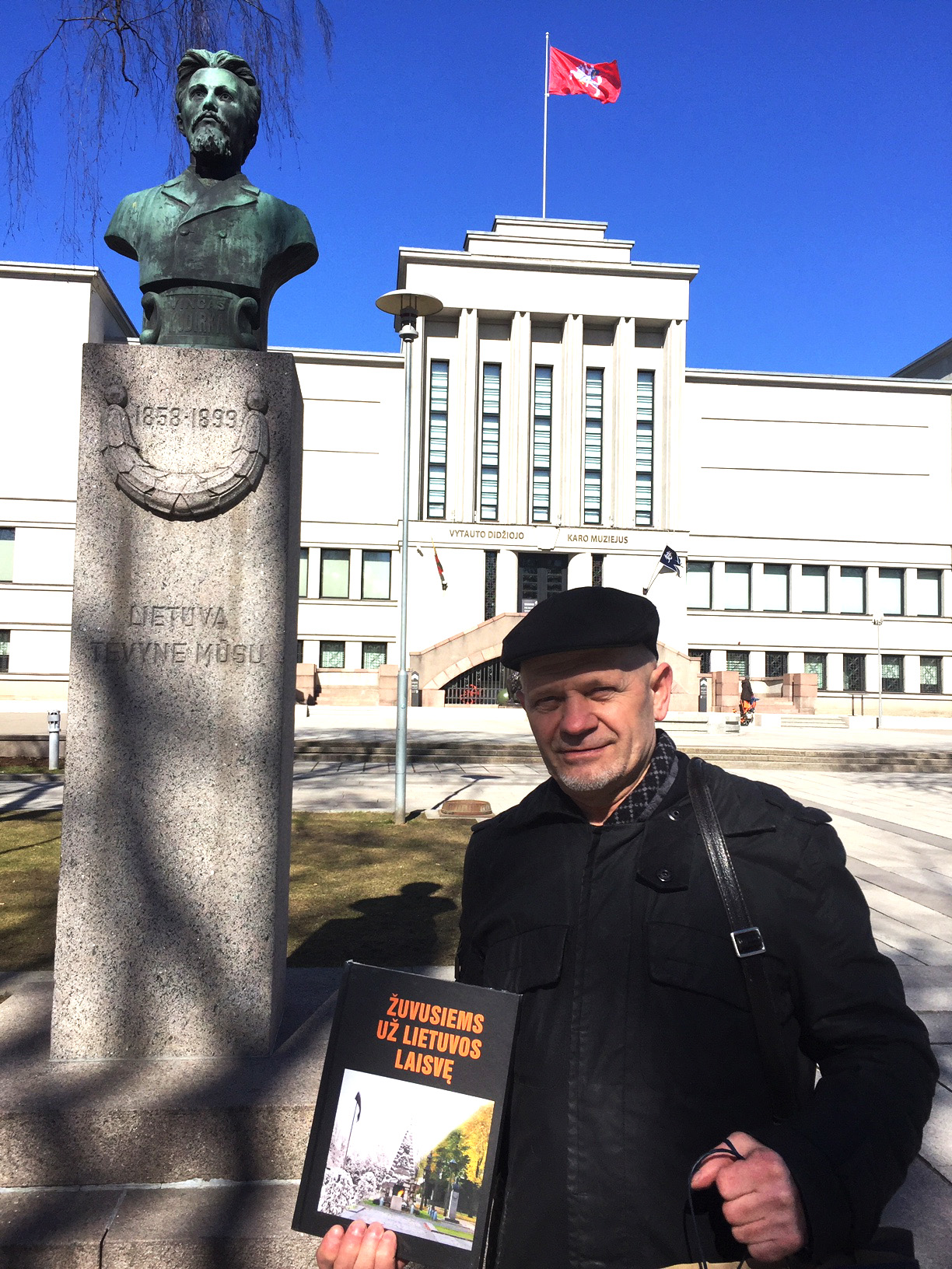 Karo muziejaus katalogas1, 2019 04 01.jpg