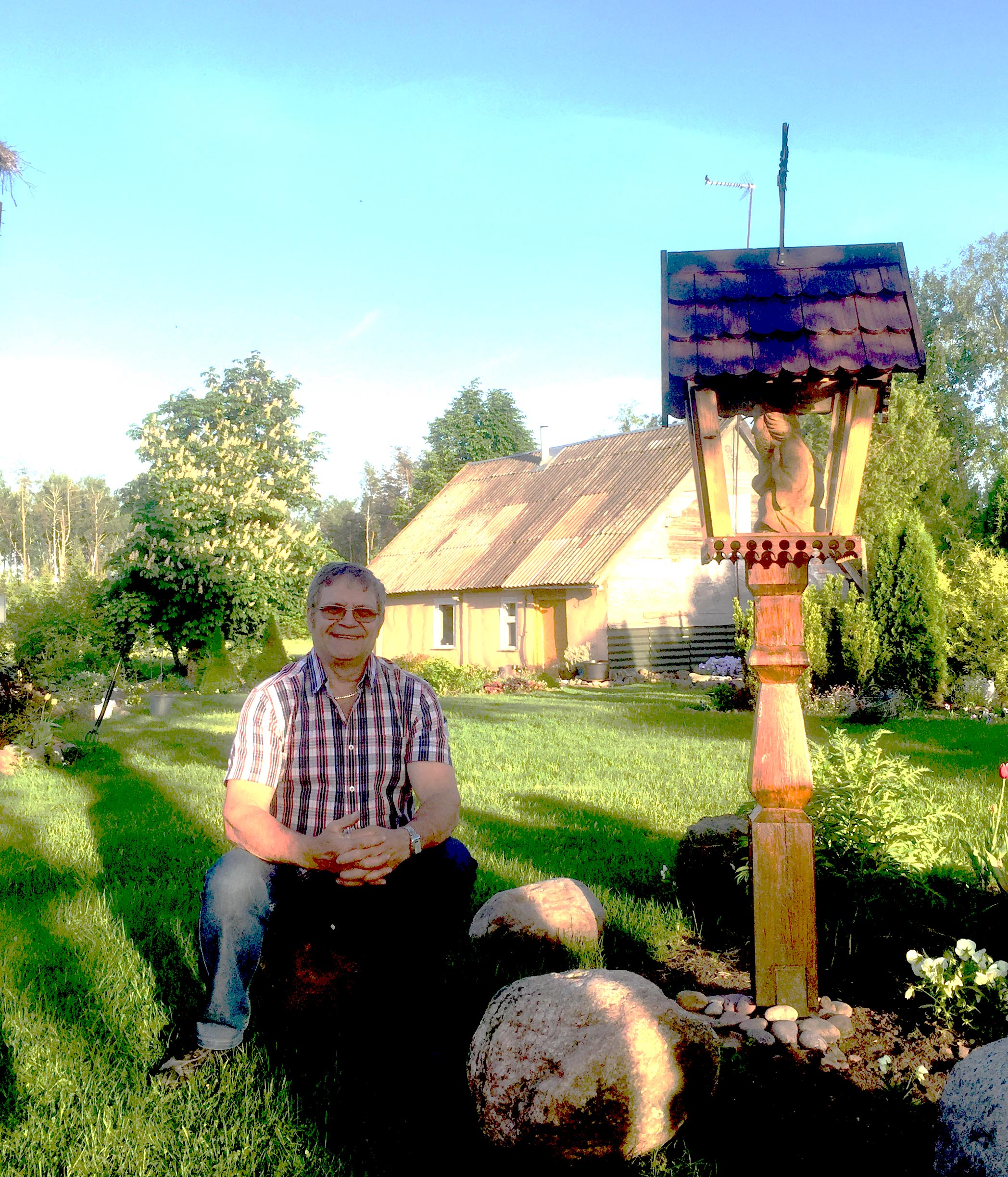 Prie_Rūpintojėlio_Deblių_vienkiemyje.jpg