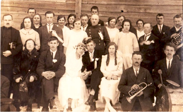 Bendiko albumo senosios vestuves papildyta