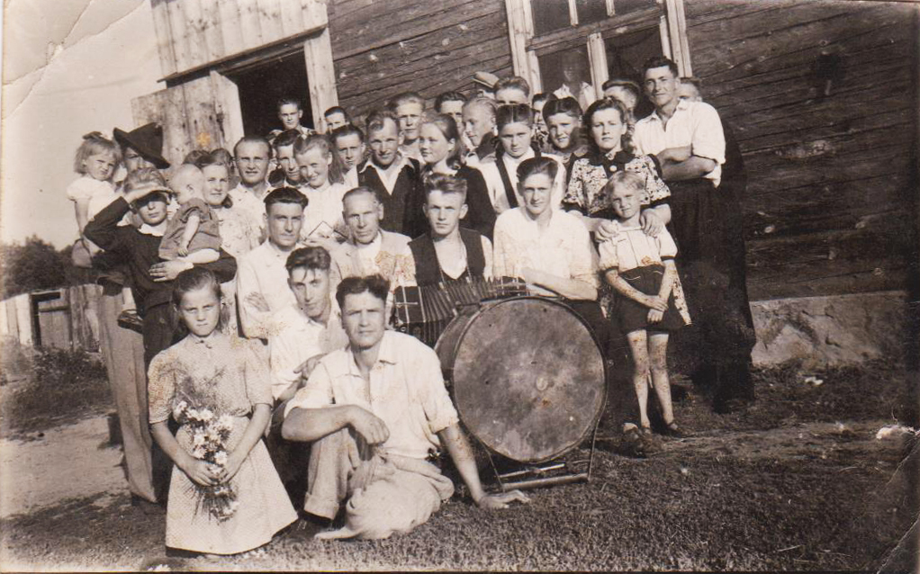 Tūbinių jaunimo būrelis 1947 06 29