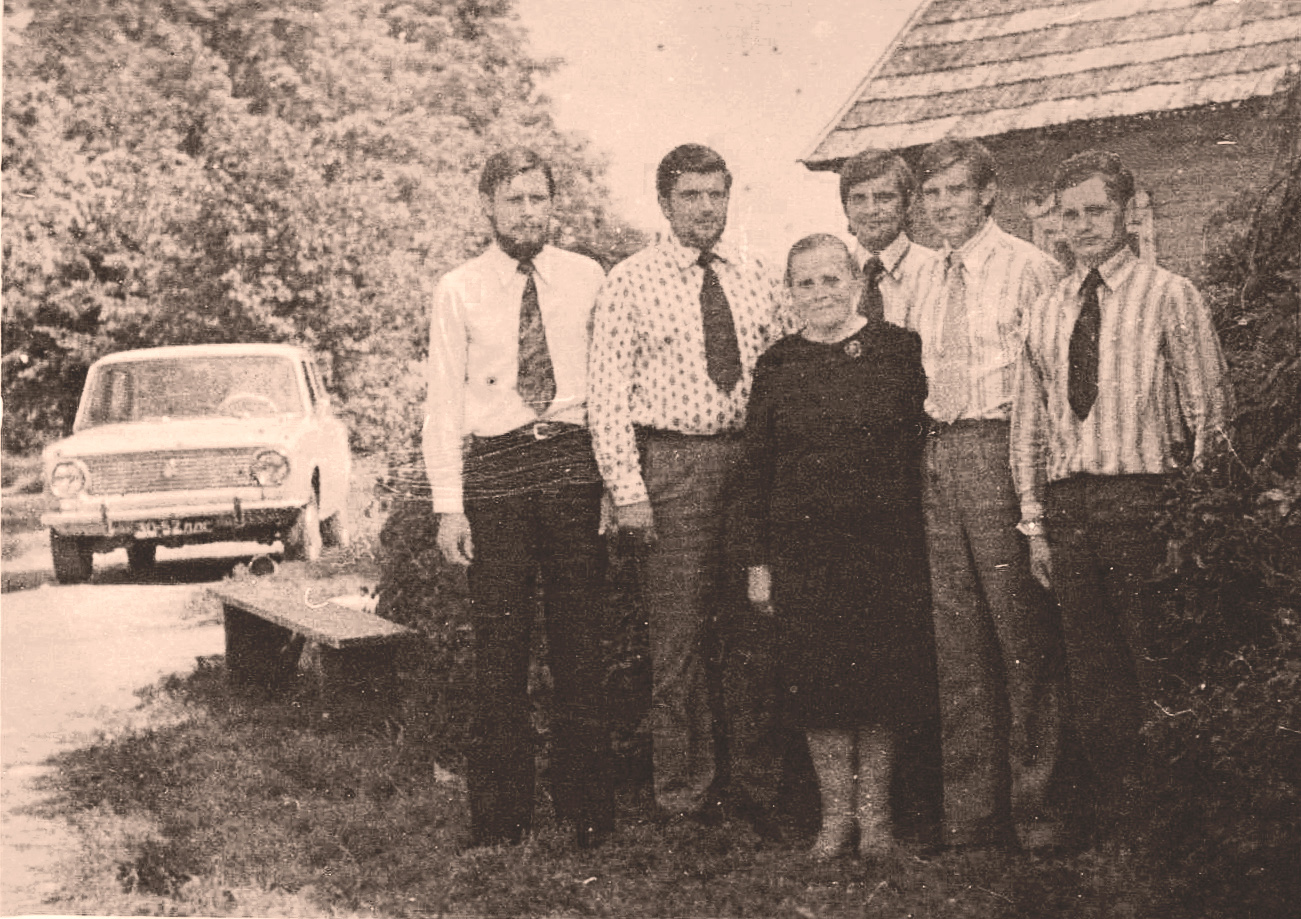 Penki broliaia su teta Bronislava iš Lenkijos