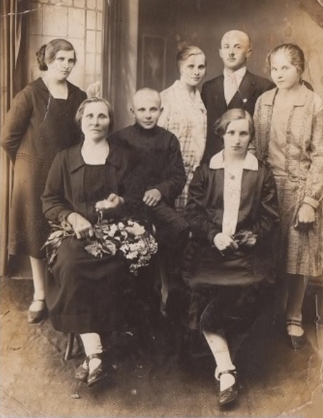 Povilo šeima 1927m