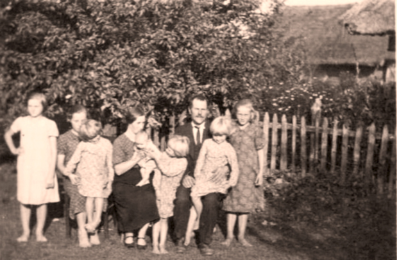 Zofijoa seimyna apie 1927 m