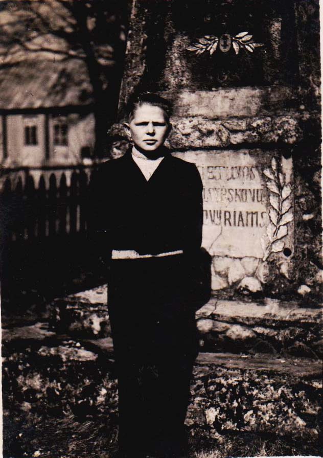 Lietuvos laisves kovų didvyriams Tūbinės